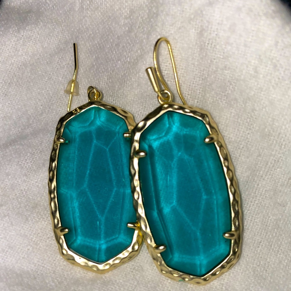 Kendra Scott Ella Drop Earrings in Clear Emerald